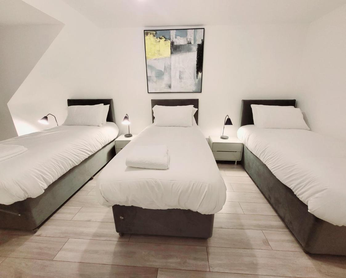 Garland Modern 2 Bedroom Apartment With Parking London Plumstead  Exteriör bild